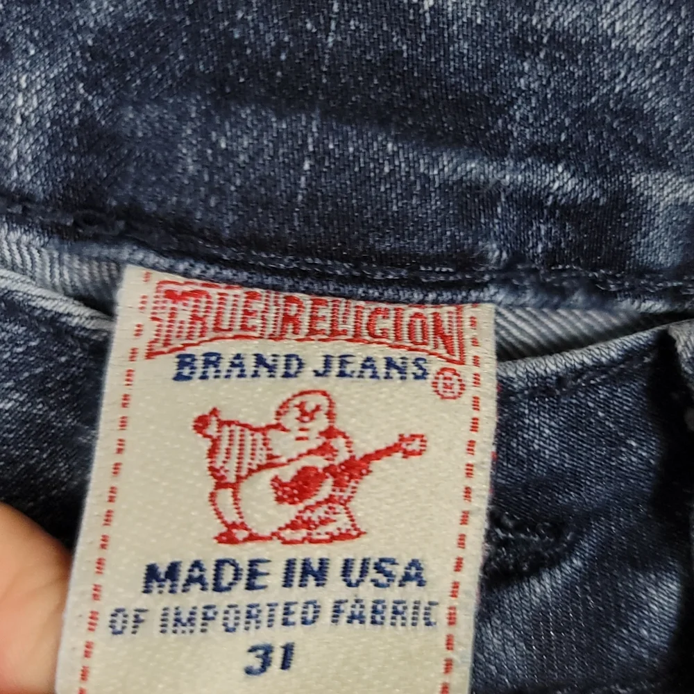 True Religion Size 31 bell bottom cotton blend blue jeans - Picture 5 of 9